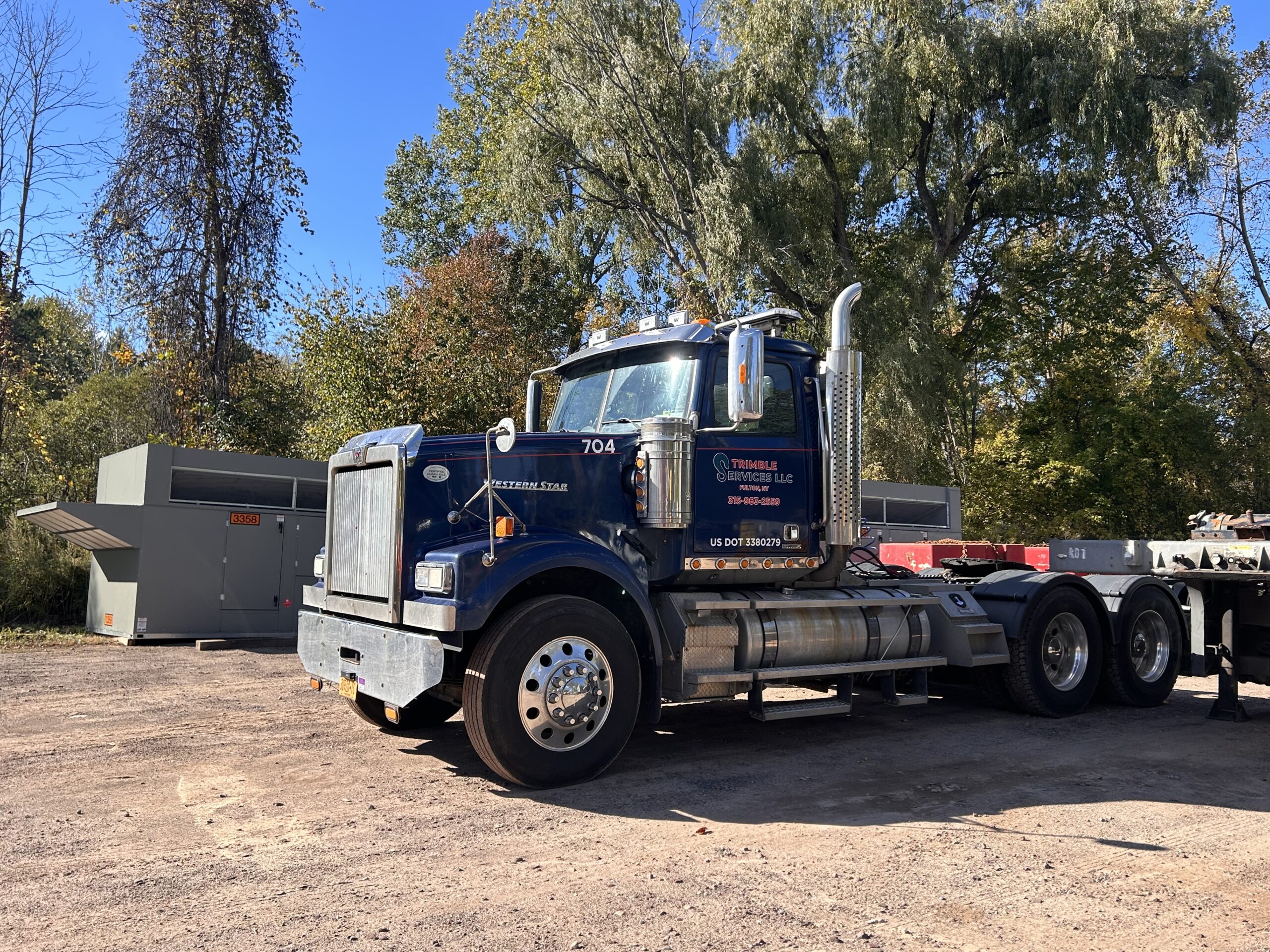 hauling and transportation services Western Star 4900SF