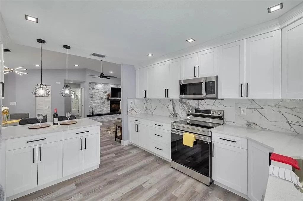 photo of finished kitchen remodel project showing finished kitchen.