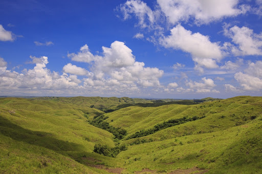 Indahnya senja di pagi hari puisi tentang cinta. Pesona Bukit Mauliru di Sumba Timur, Sunyi Cocok untuk