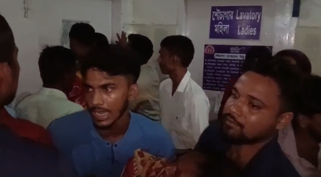 রাতের অন্ধকারে  জাতীয়  সড়ক বিপদজনক?