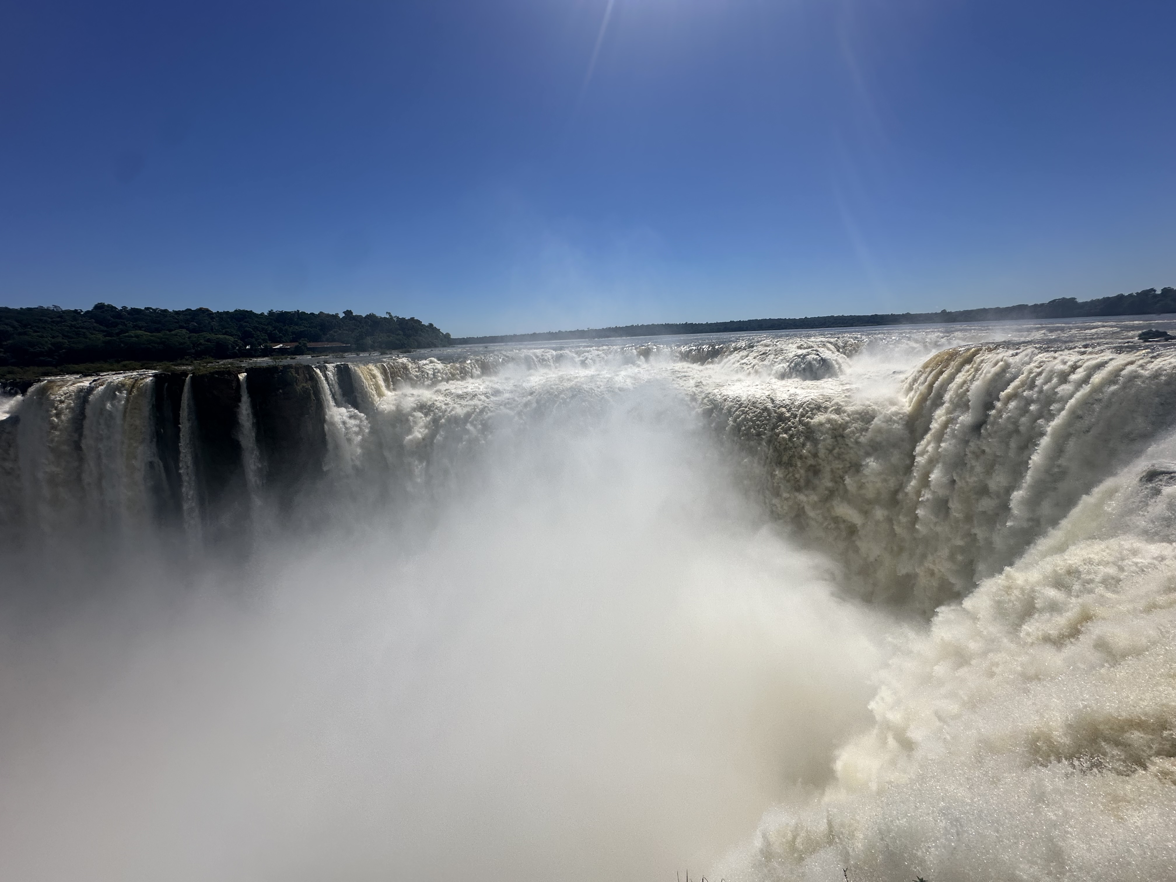 Devil's Throat at Iguazú Falls