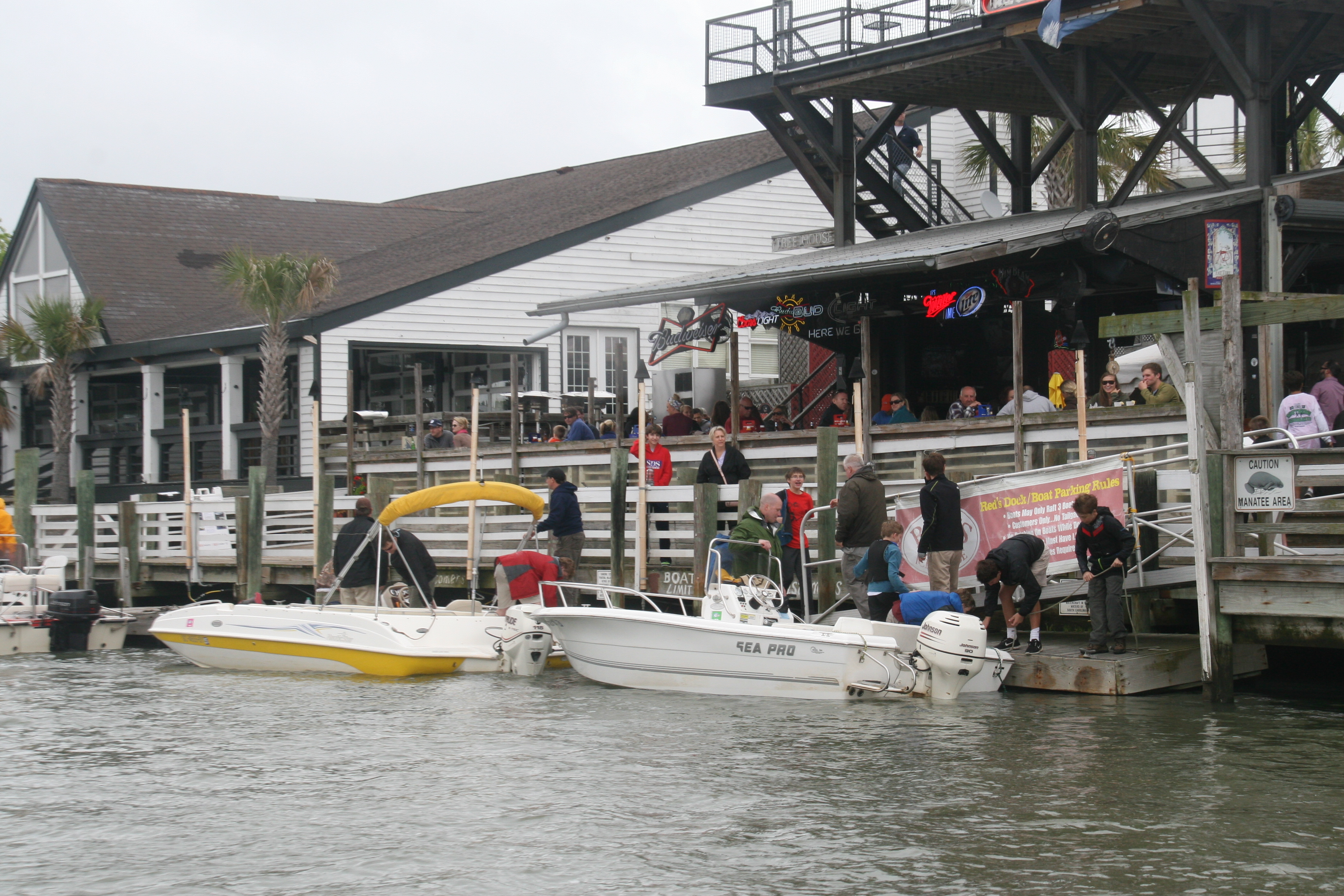 Red's on Shem Creek