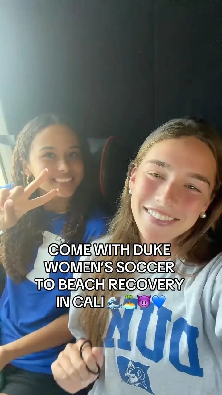 Duke Women's Soccer: Beach Recovery Day in California