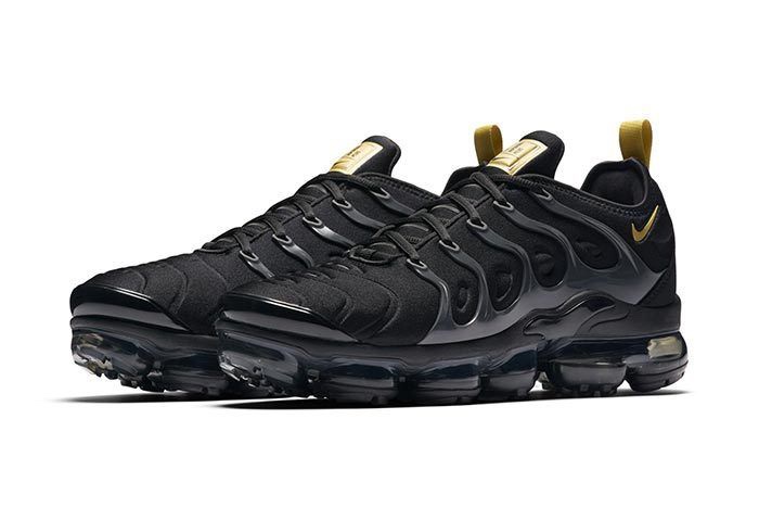 vapormax plus black and metallic gold