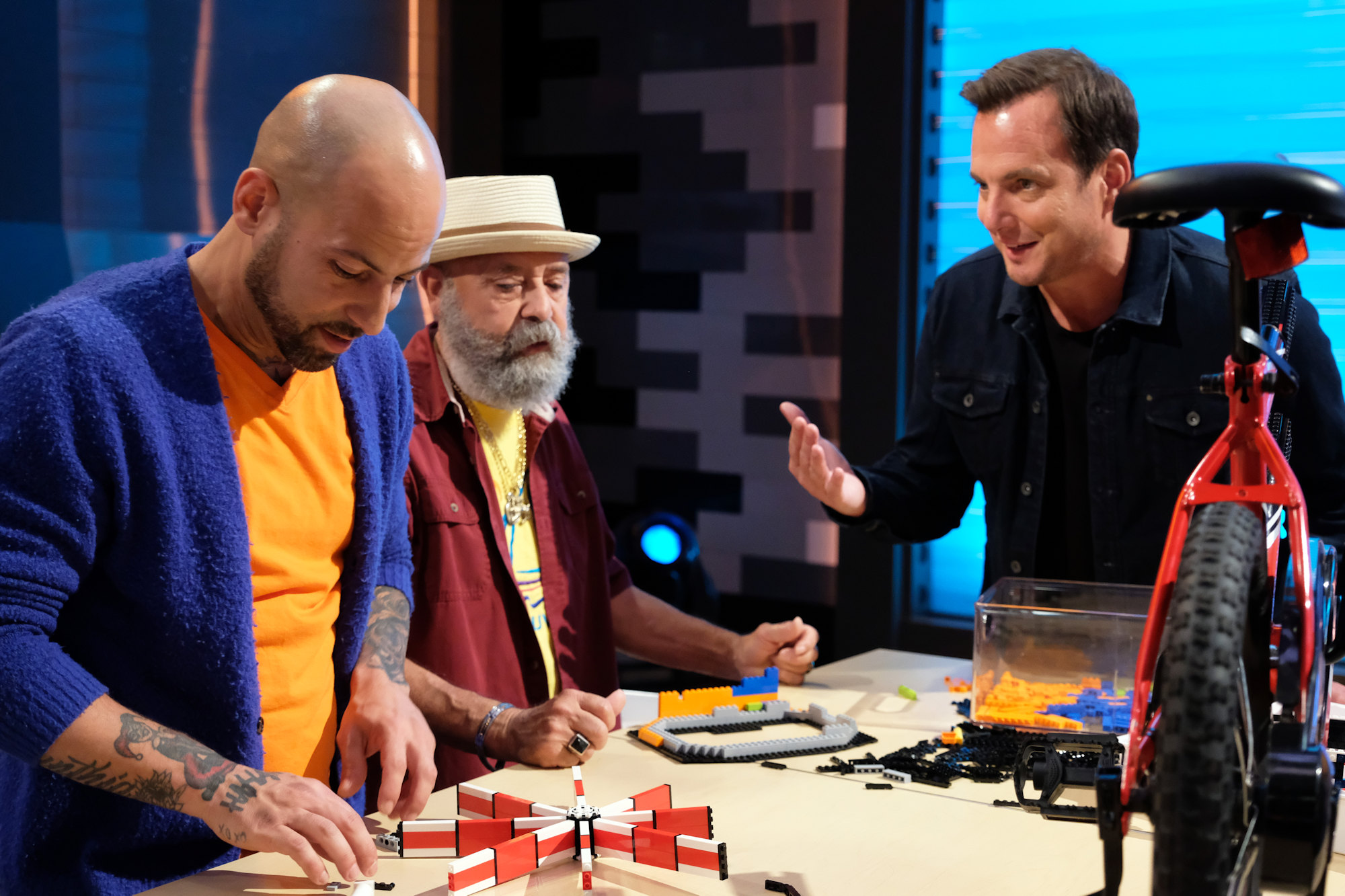 Manny and Nestor in the Cut in Half challenge (©2020 FOX MEDIA LLC. CR: Ray Mickshaw/FOX)