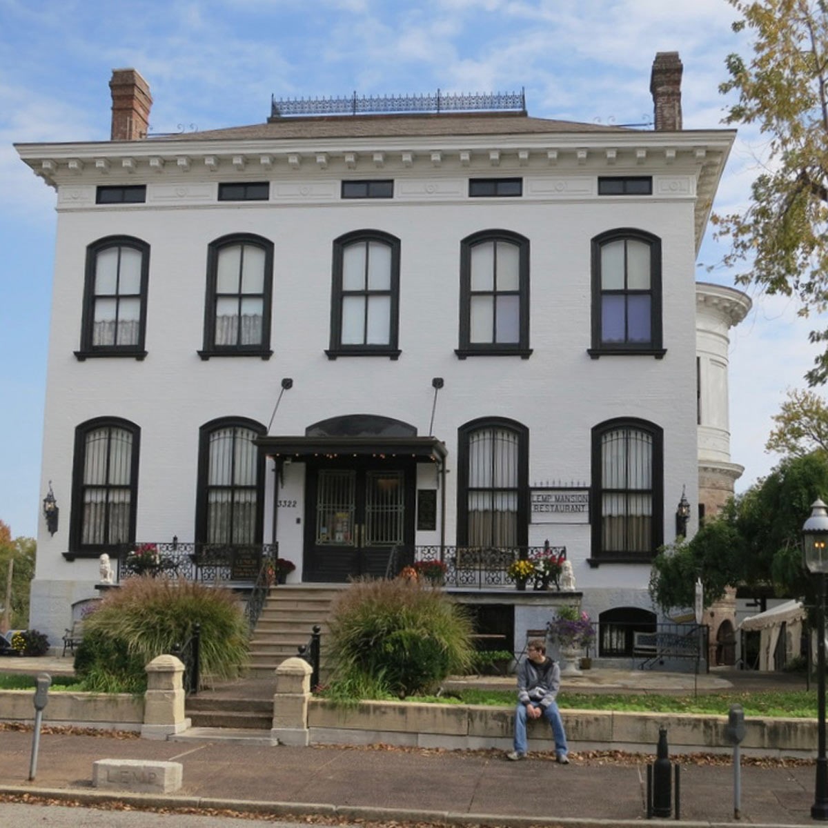 The 8 Most Haunted Properties In St Louis And St Charles The Ghost Stories True Title