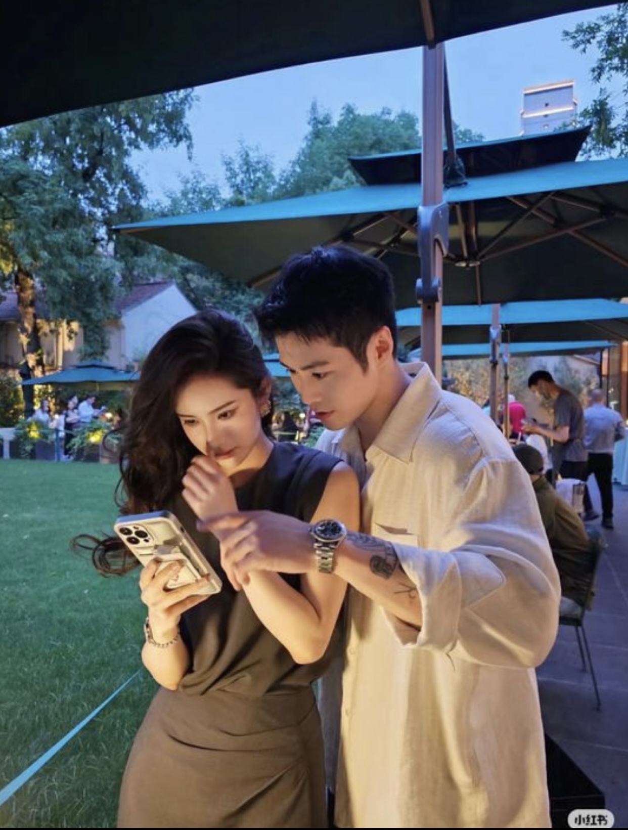 BẪY YÊU
