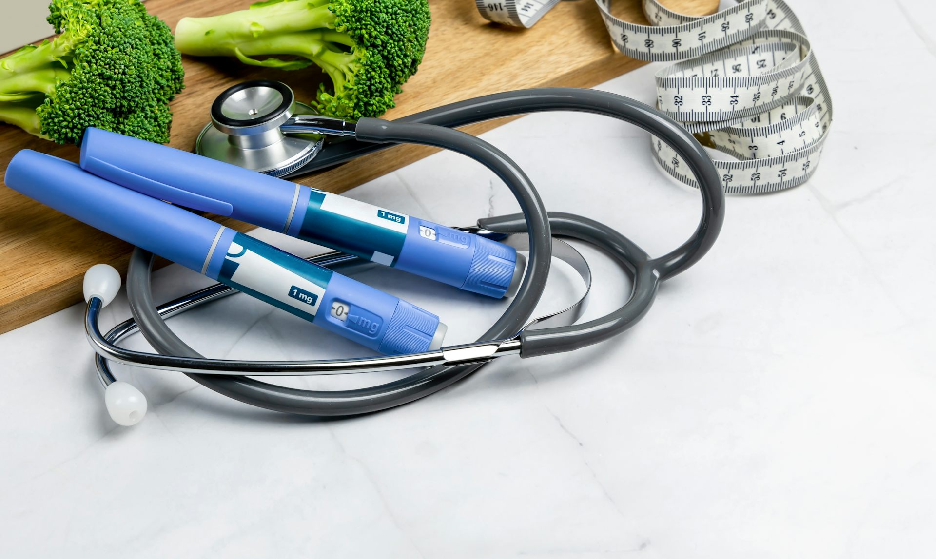 découvrez les effets et les risques associés à l'utilisation d'ozempic, un médicament utilisé pour traiter le diabète de type 2. informez-vous sur ses avantages, ses effets secondaires potentiels et ce que vous devez savoir avant de l'utiliser.