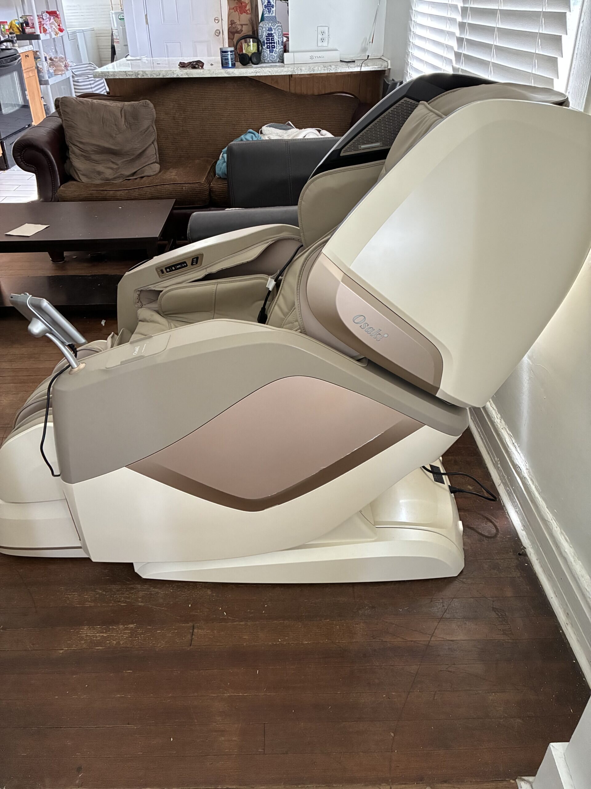 2024 Osaki Massage Chair Lightly Used Standard Size – Columbia, SC