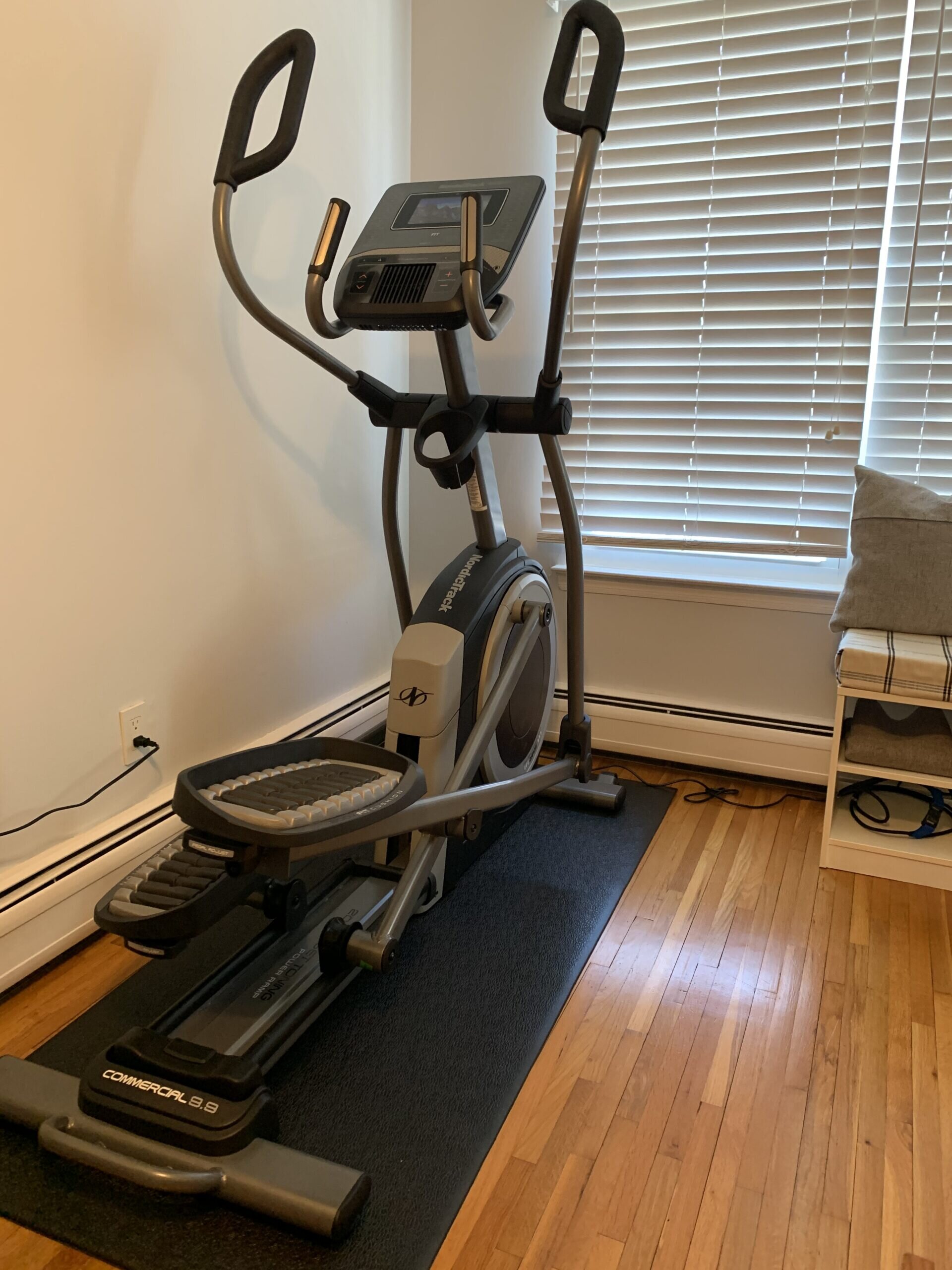 2021 Nordic Track Elliptical Excellent Condition 0-50 Rides – Bloomingdale, NJ
