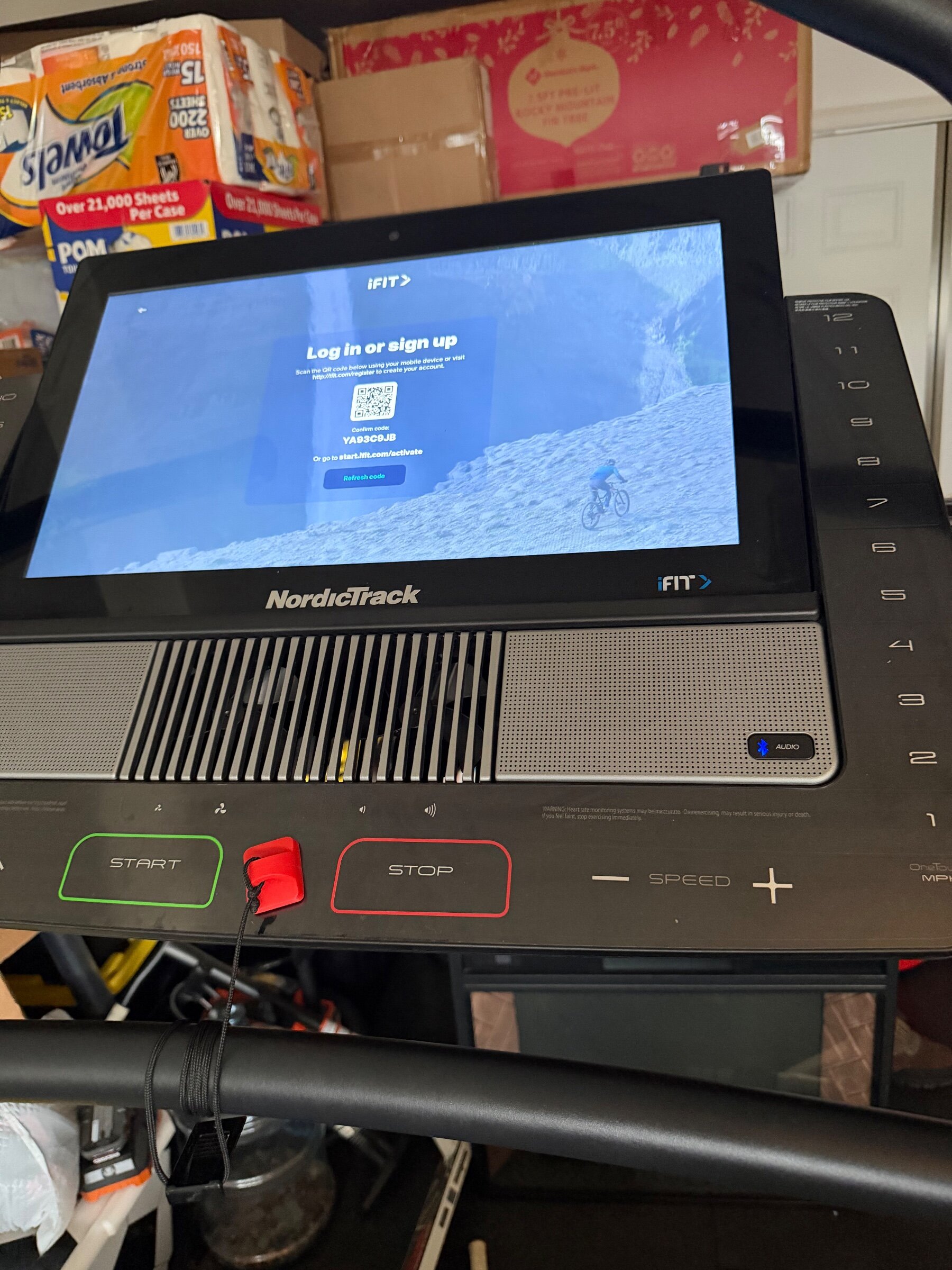 2022 NordickTarck XE2i Commercial Treadmill in Good Condition – Ashburn, VA