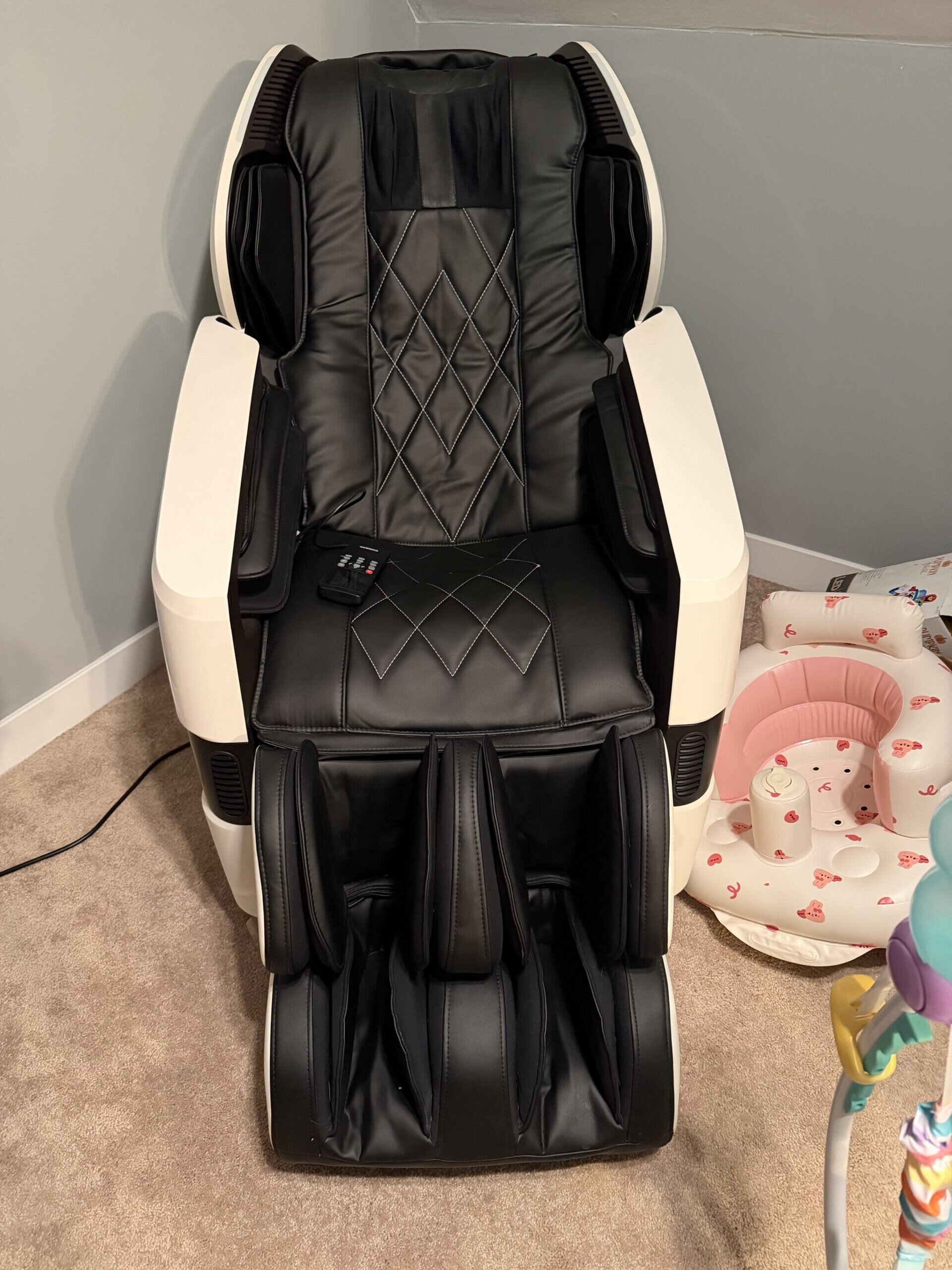 2023 Cozzia CZ-357 Massage Chair Like New Standard Size – Franklin Park, IL