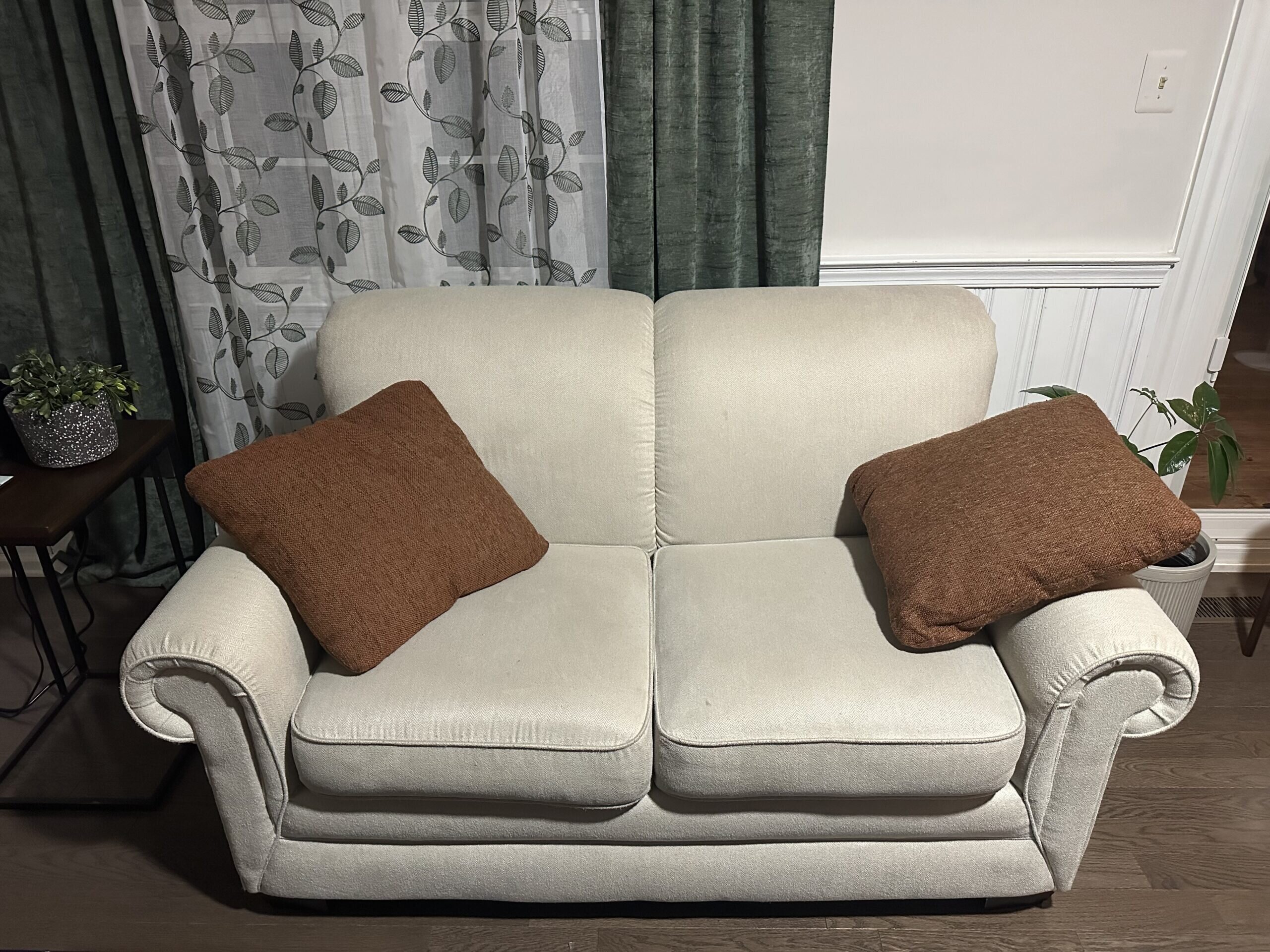 2017 Well Used La-Z-Boy Couch and Loveseat Set – Fairfax Station, VA