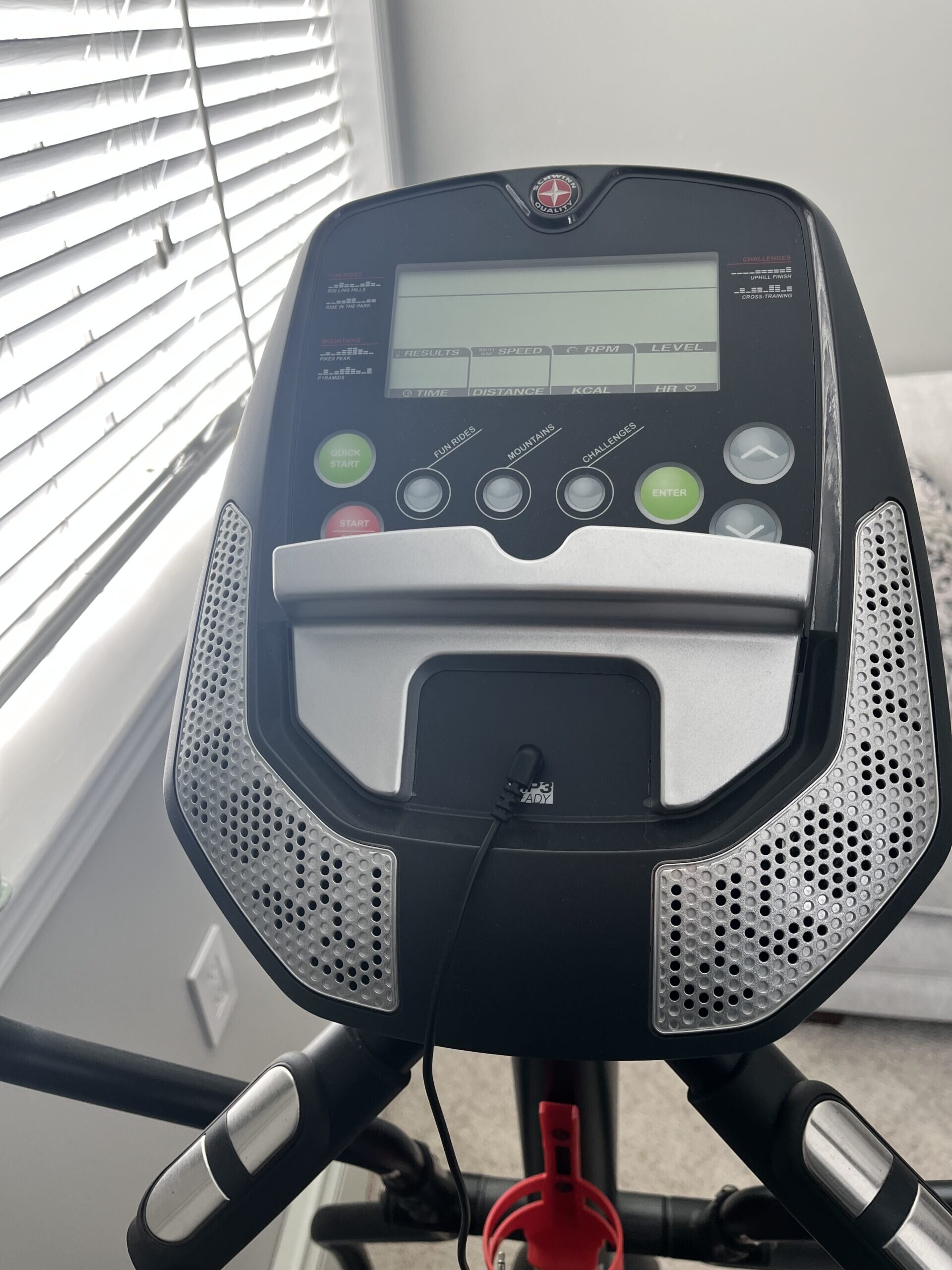 2018 Schwinn A40 Elliptical Very Good Condition Magnetic Resistance – Garden City, NY