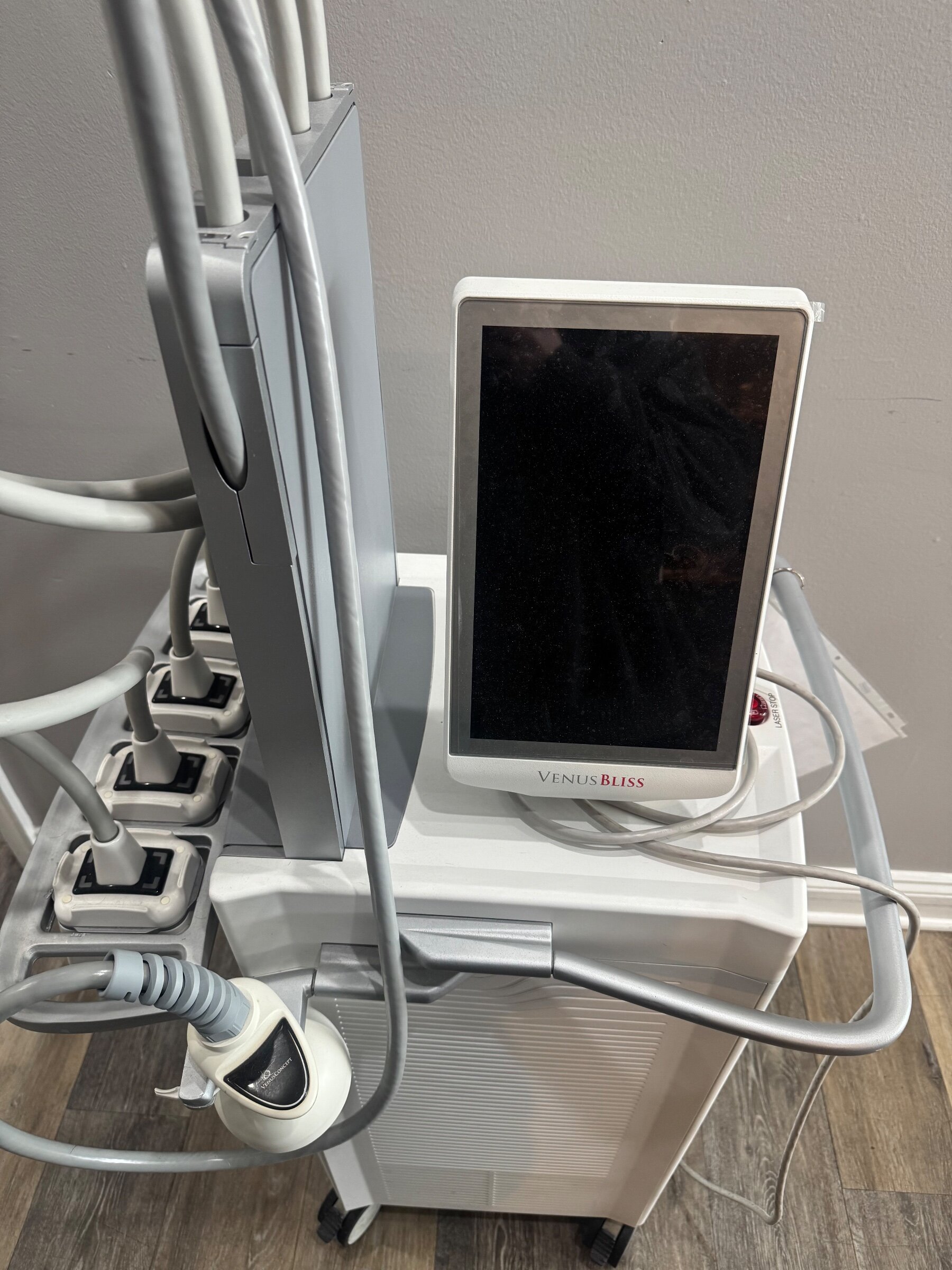 2020 Venus Concept VENUSBliss Body Sculpting Machine Like New – Purcellville, VA