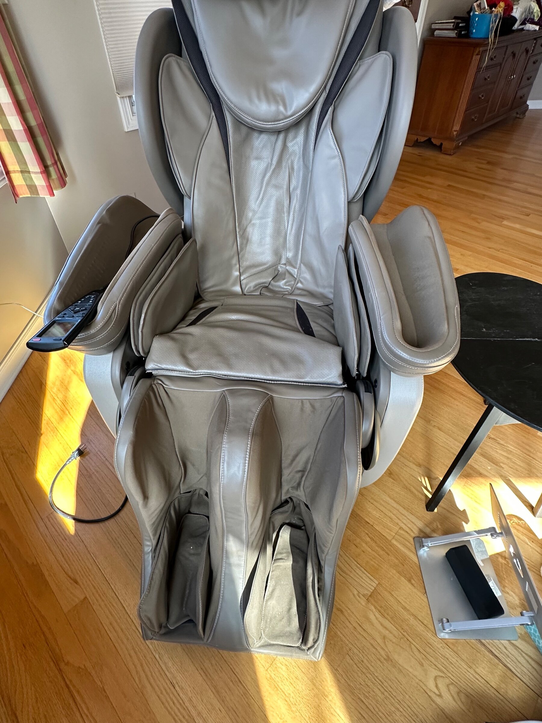 2020 Like New Relax the Back Massage Chair Relax Back Extraordinary 10-20 Programs – Aurora, IL