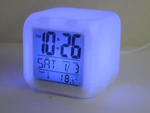 Ξυπνητήρι LCD θερμόμετρο χαμαιλέοντας που λάμπει - Image 2
