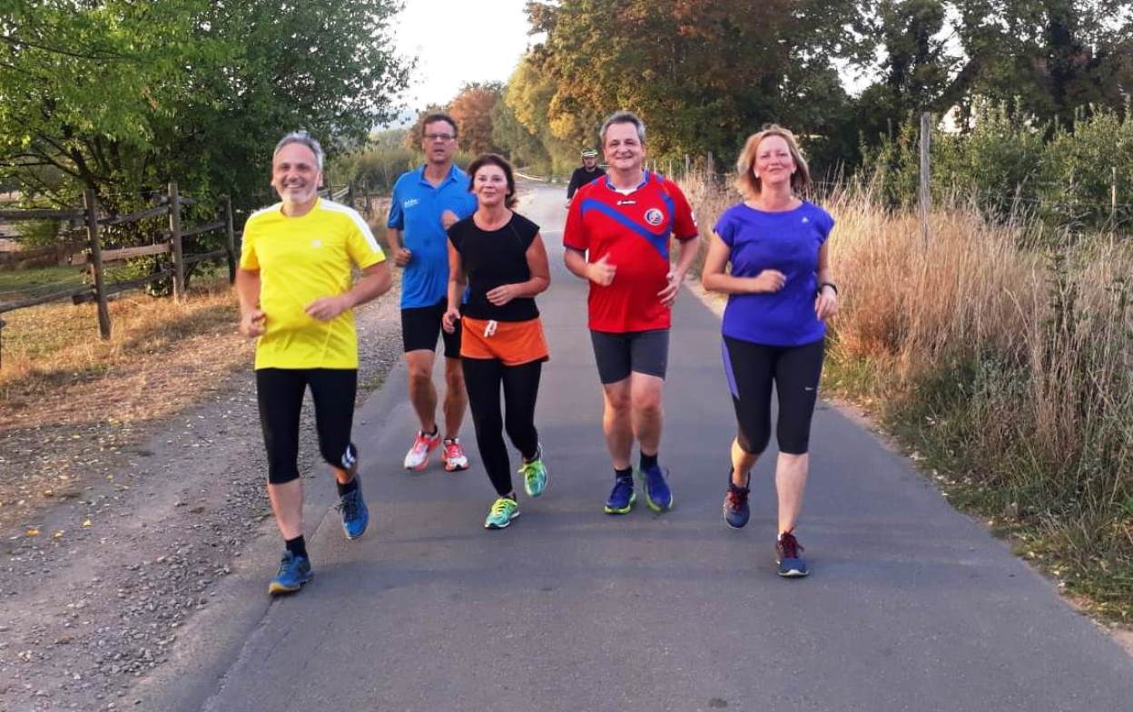 Erfolgreicher Kurs-Abschluss „Laufend Unterwegs“
