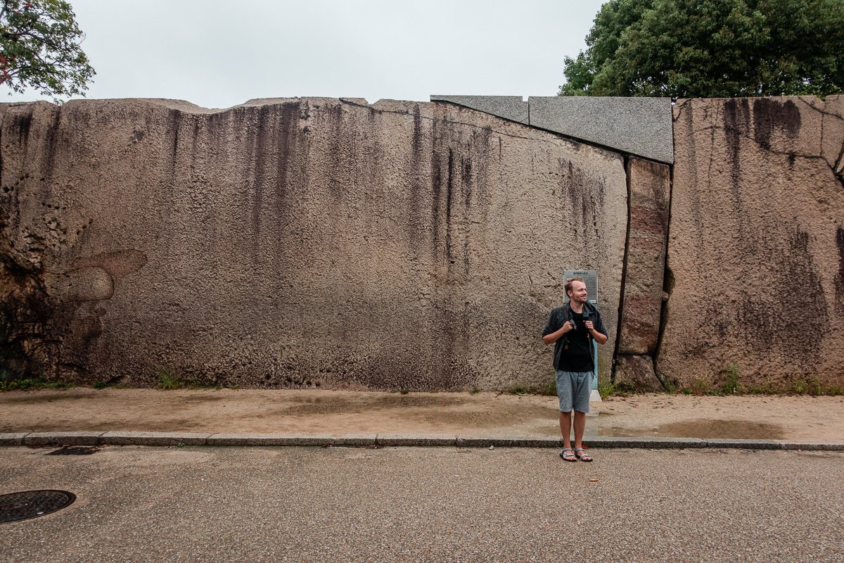 Großer Stein, Castleeingang