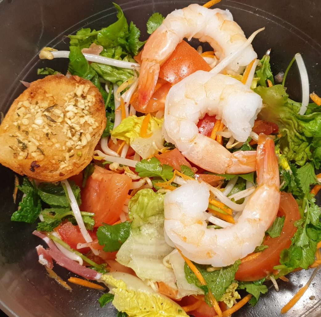 salade légère aux crevettes - www.tulinhduong.com