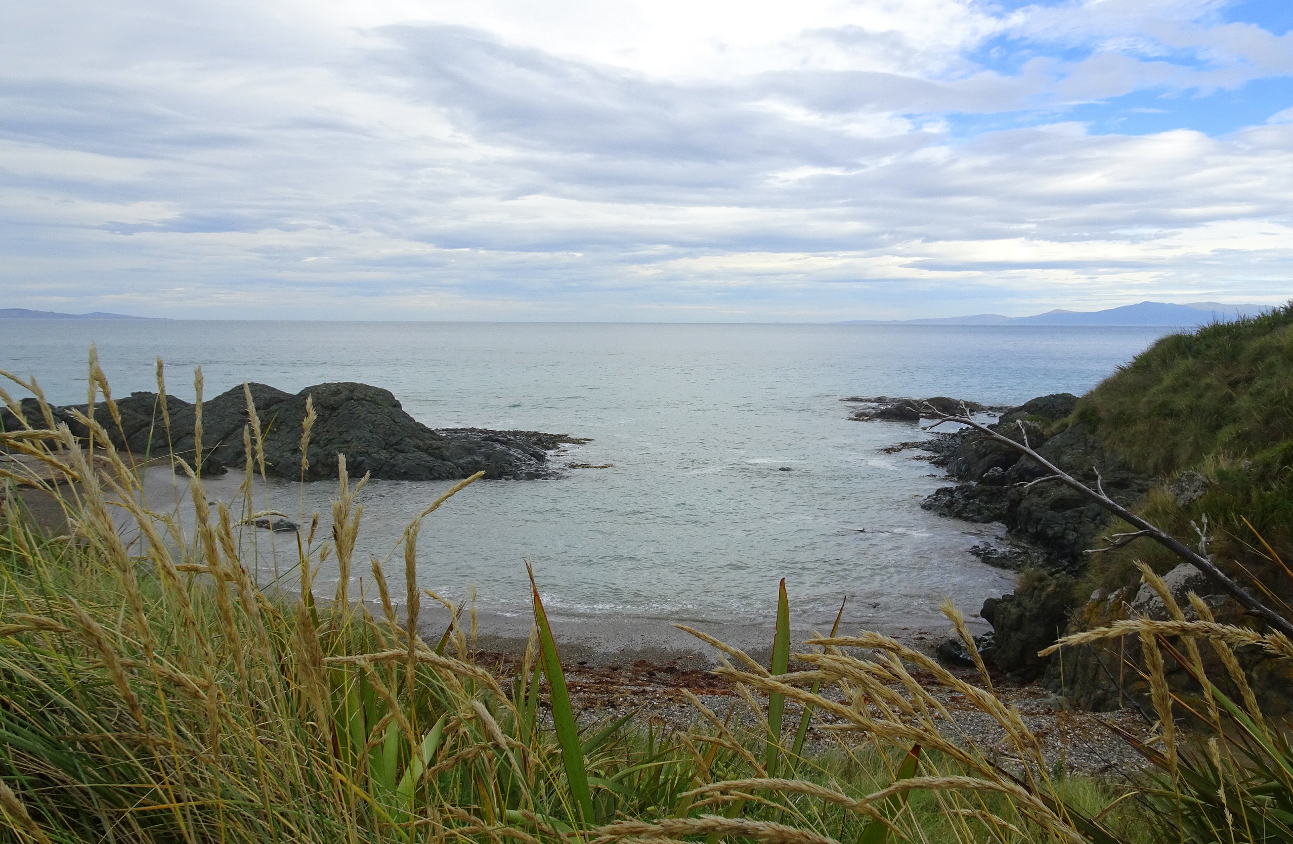 The small cove at the western end of the Back Beach.