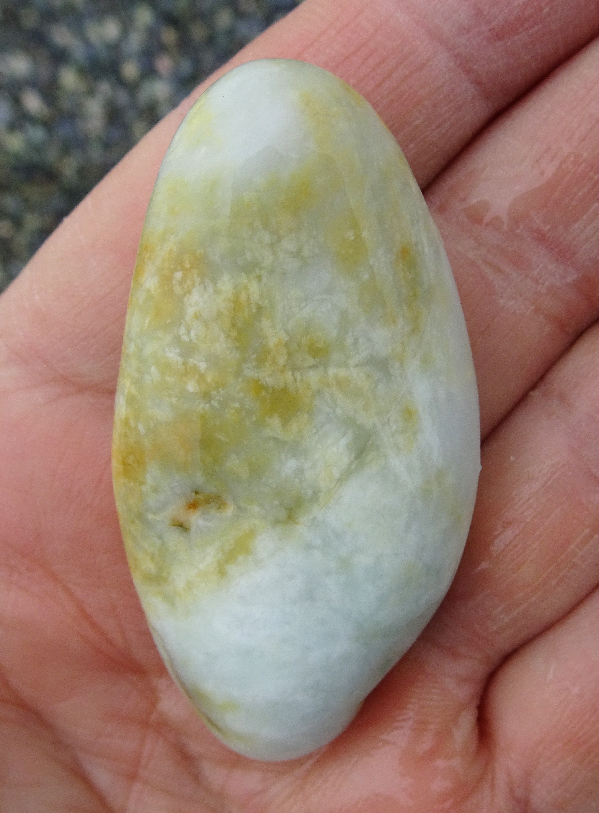 Nice hydrogrossular garnet.