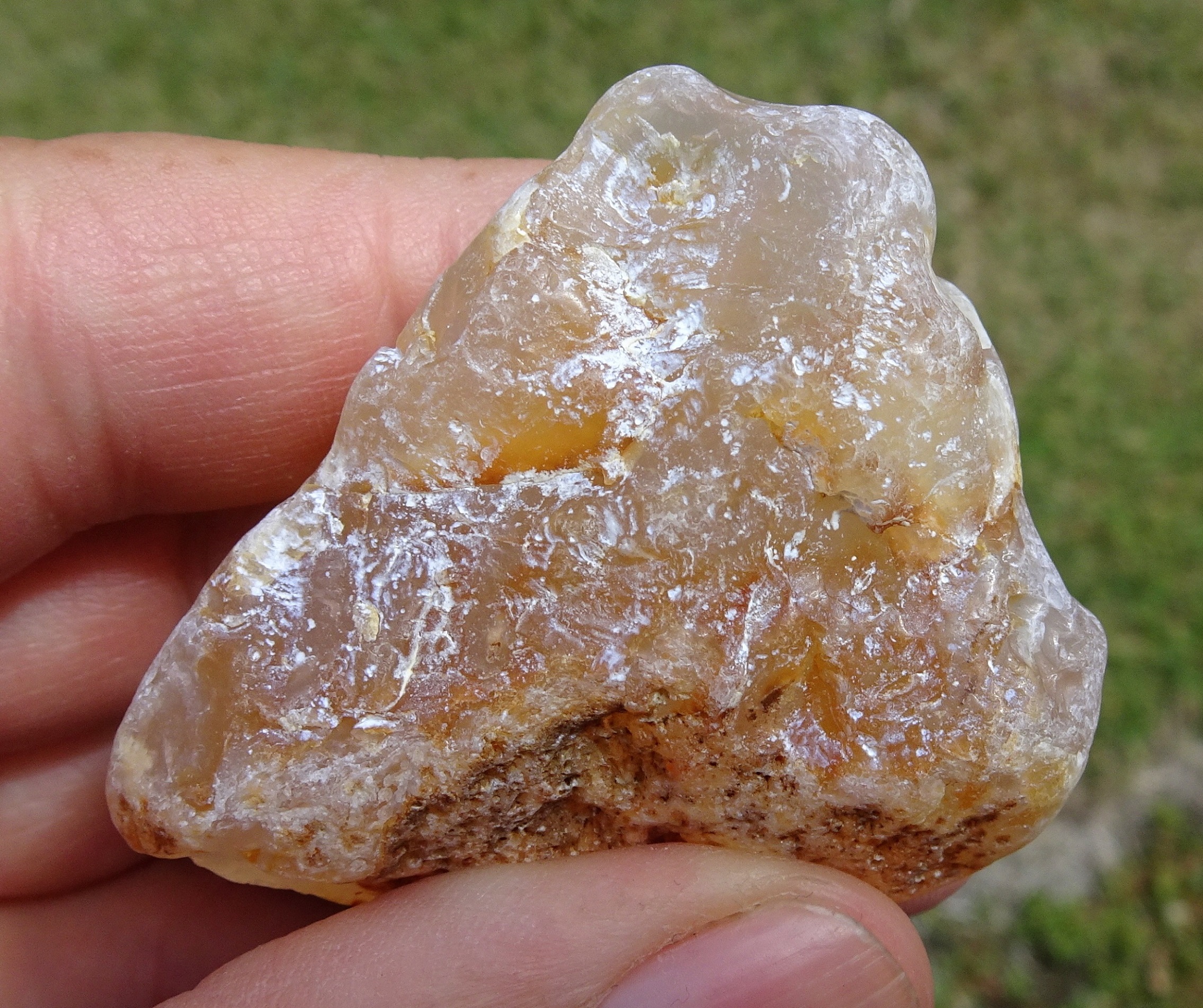 Another side of the botryoidal chalcedony.