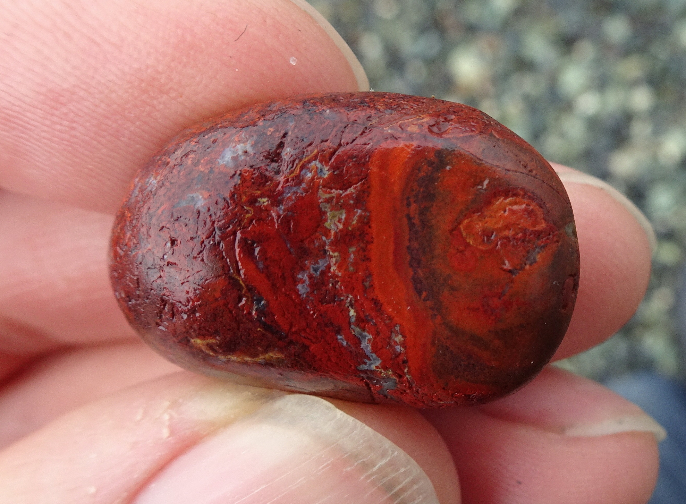 Quite a small stone, but some bright reds.