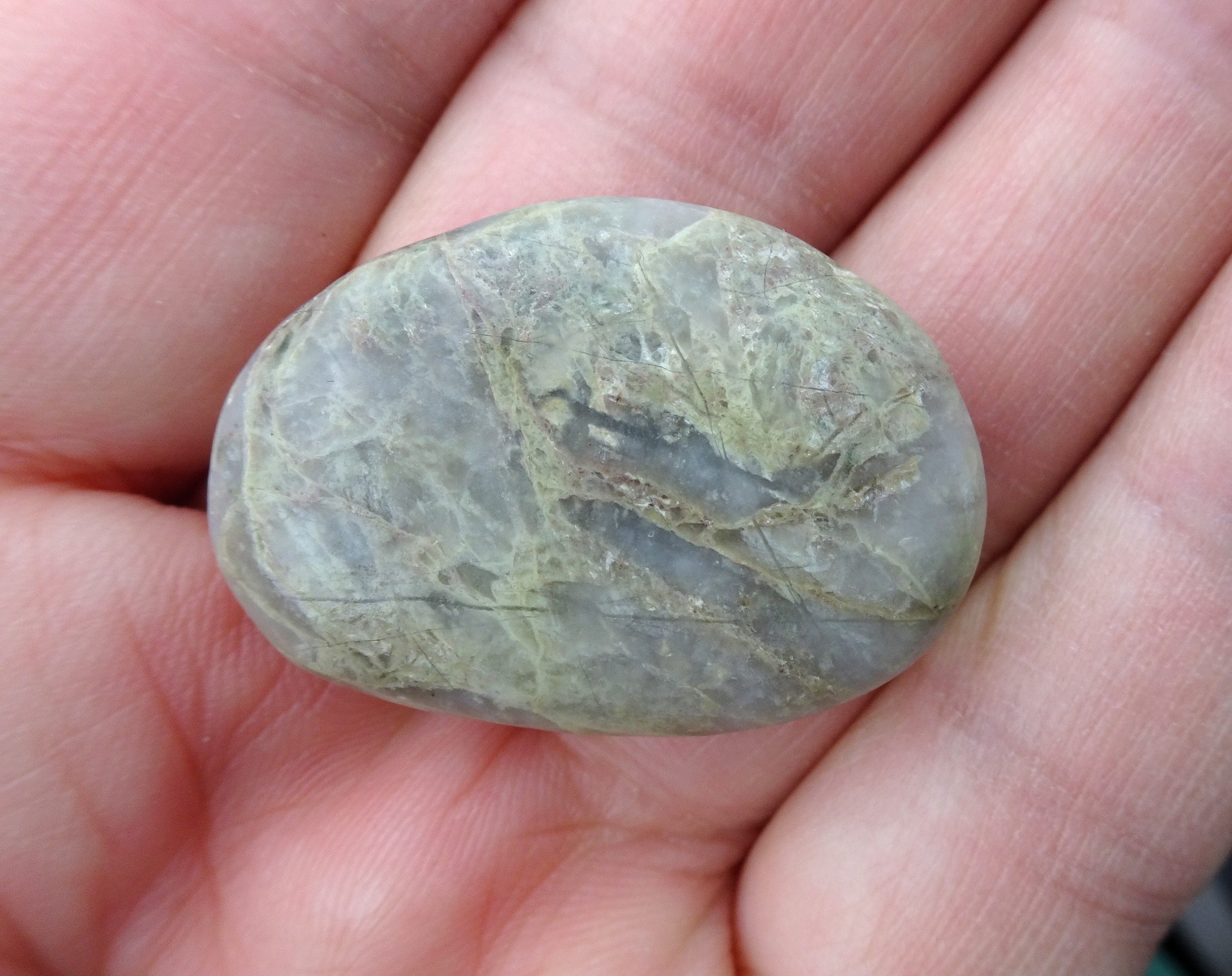 Small quartzite.