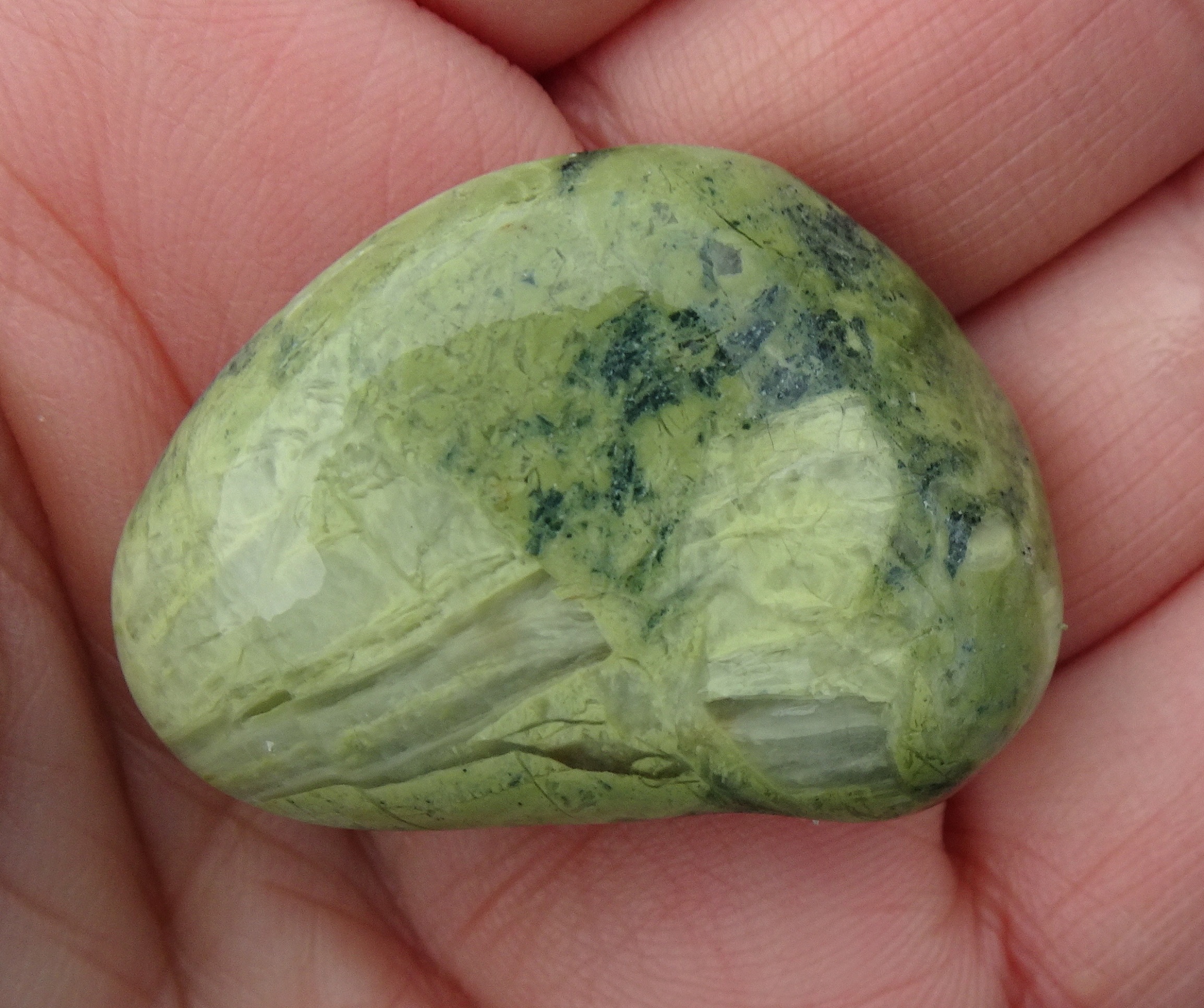 Quartzite with a stress fracture across it.