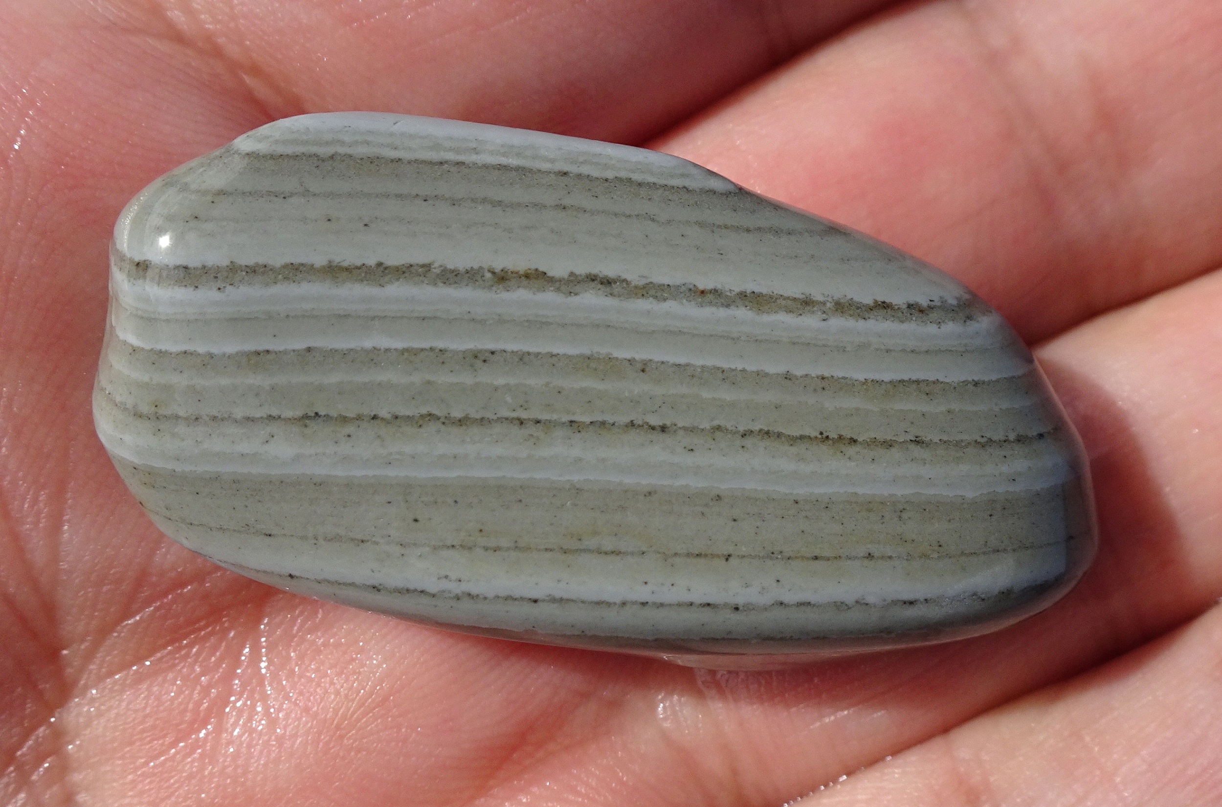 Stone 4 wet.