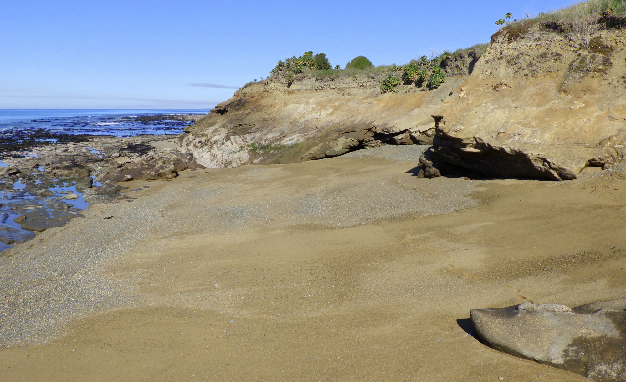 A third small bay.