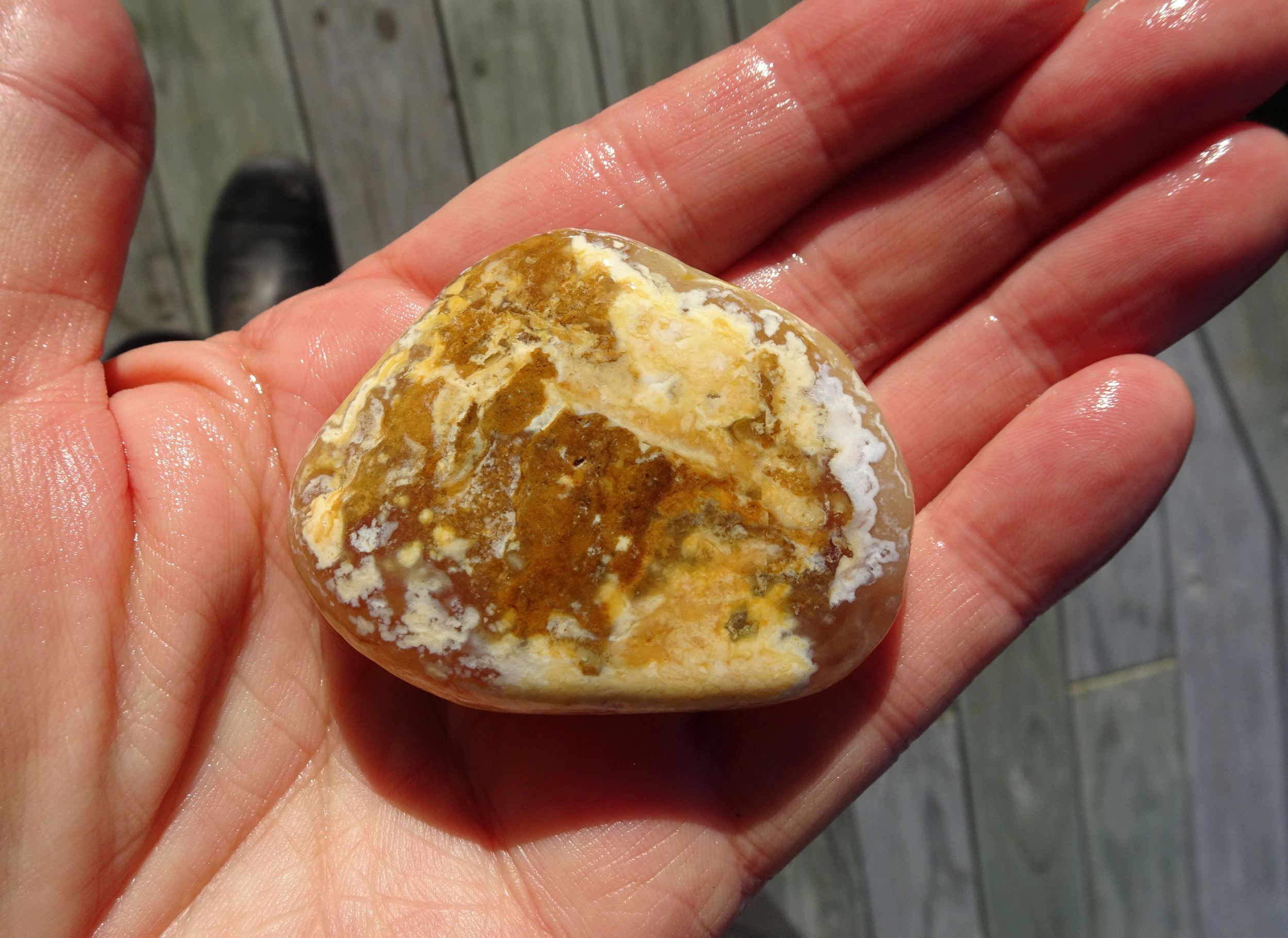 Other side of agate.