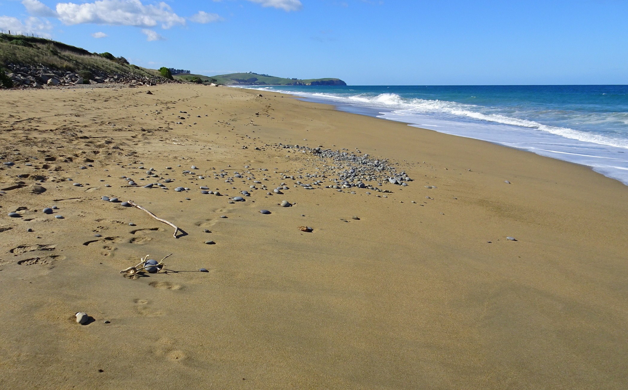 As I walked northm patches of stones began to appear.