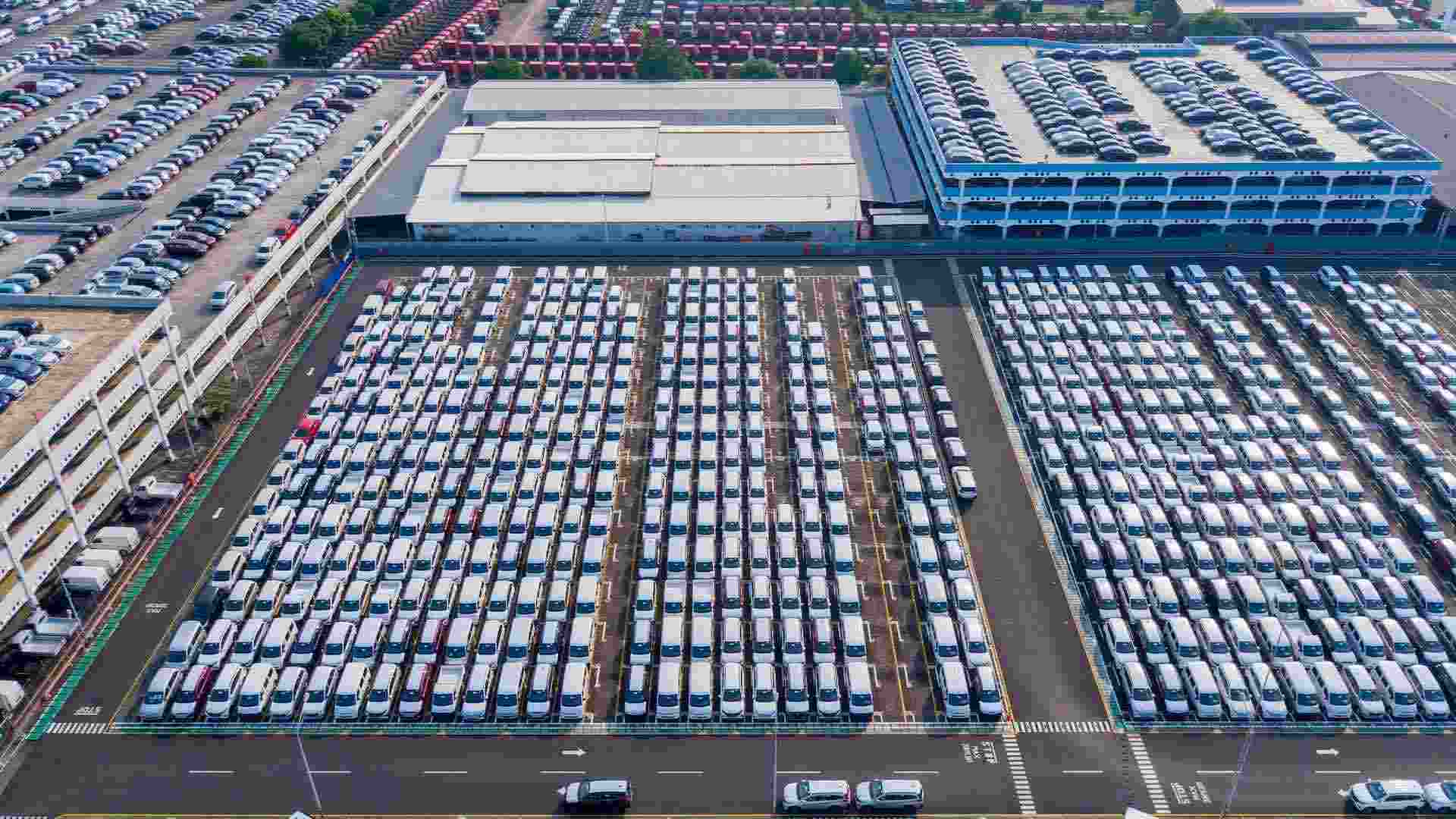 China electric cars reshape fuel demand and Venezuela oil flows