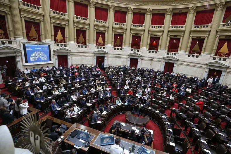 Diputados: oposición logró la media sanción del proyecto contra las apuestas online