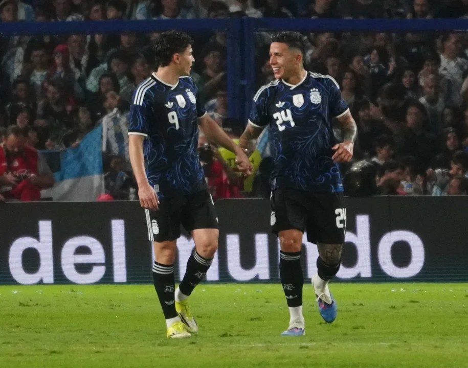 Con Messi en cancha, Argentina venció 2-1 a Mauritania en uno de los últimos amistosos antes del Mundial