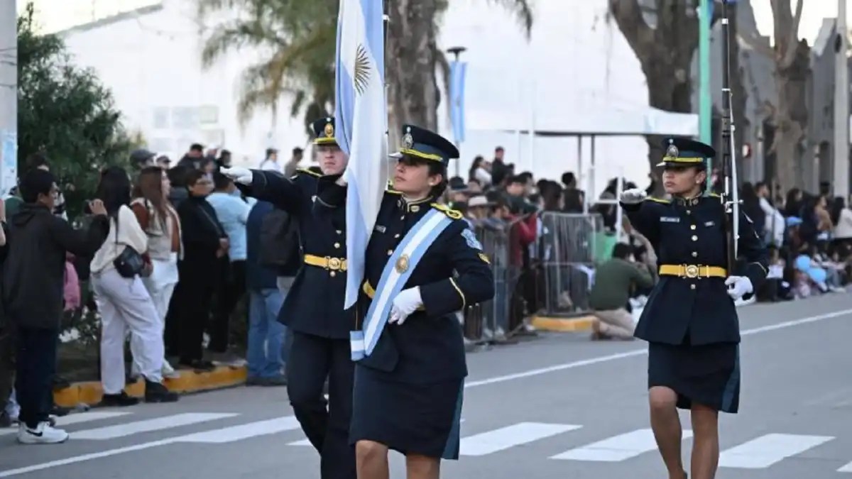 Más de 10.000 personas participarán del tradicional desfile cívico-militar en el Parque 9 de Julio