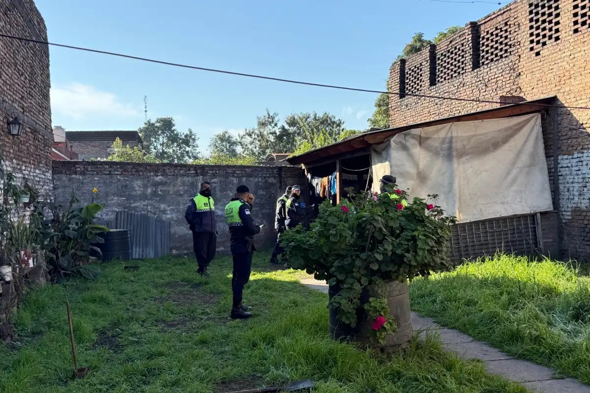 “Sufrirías estando solo y no puedo permitirlo”: qué dice la carta del hombre que mató a su hijo y luego se suicidó