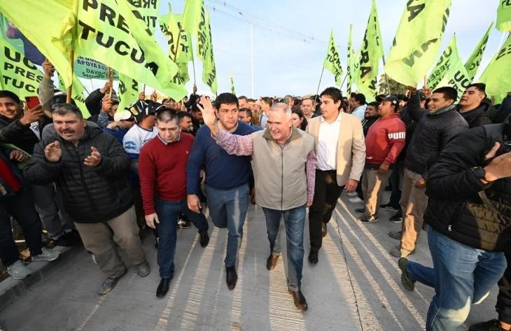 Jaldo supervisó la nueva rotonda de Alberdi e inauguró pavimento e iluminación