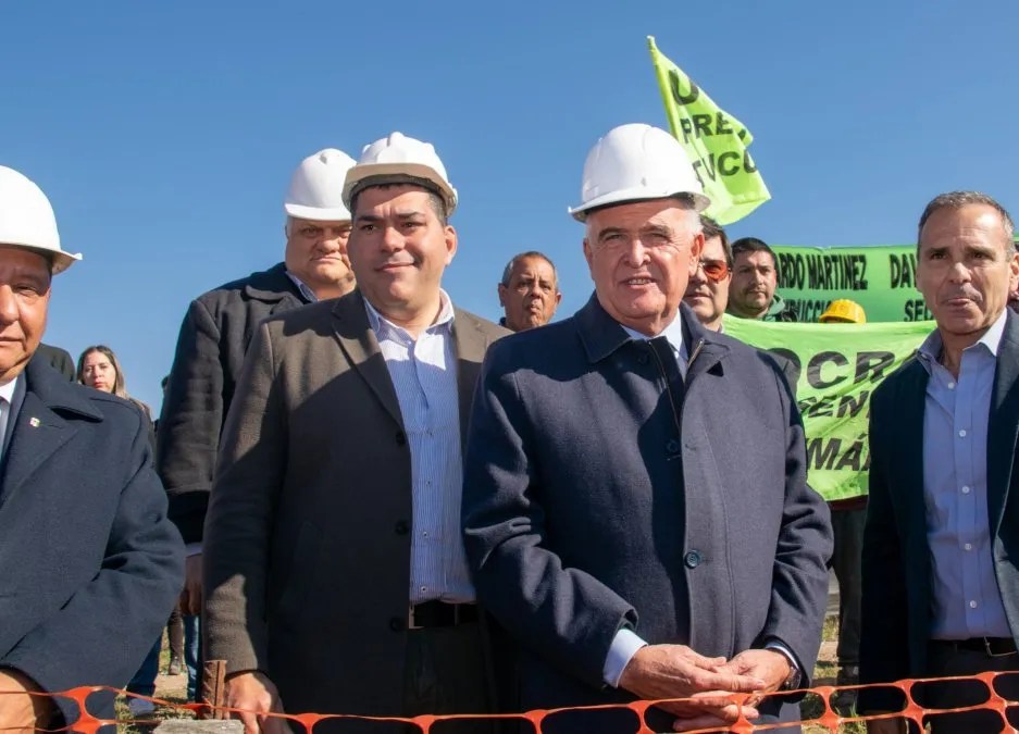 Jaldo supervisará este lunes el avance de las obras del Procrear Tucumán