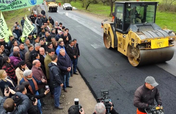 Jaldo supervisó el avance de la segunda etapa de la Ruta Provincial 323