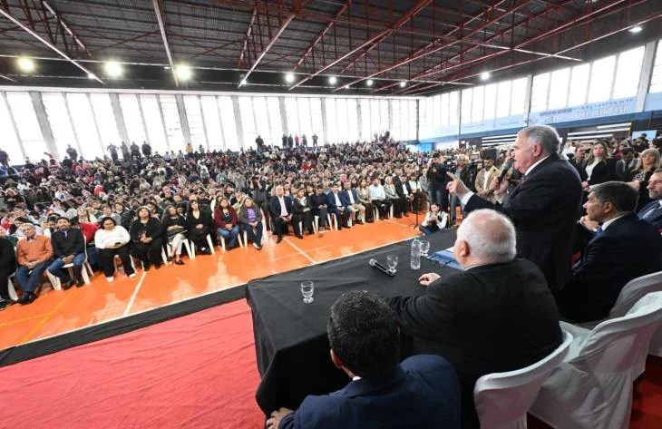 La Provincia fortaleció a 263 emprendedores con herramientas, equipamiento y microcréditos
