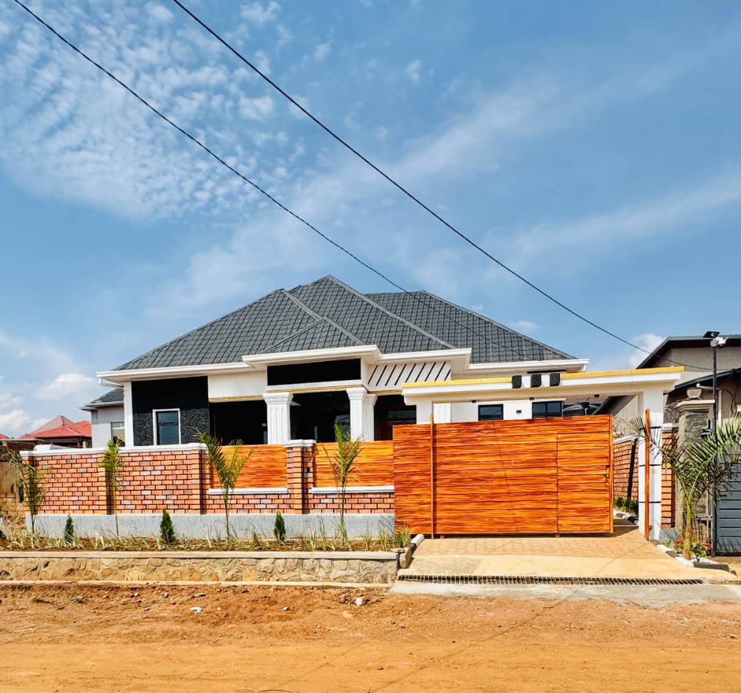 S047- 100 Millions: Iragurishwa-i Kanombe