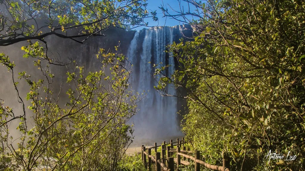 onde fica o Parque Salto do Sucuriú