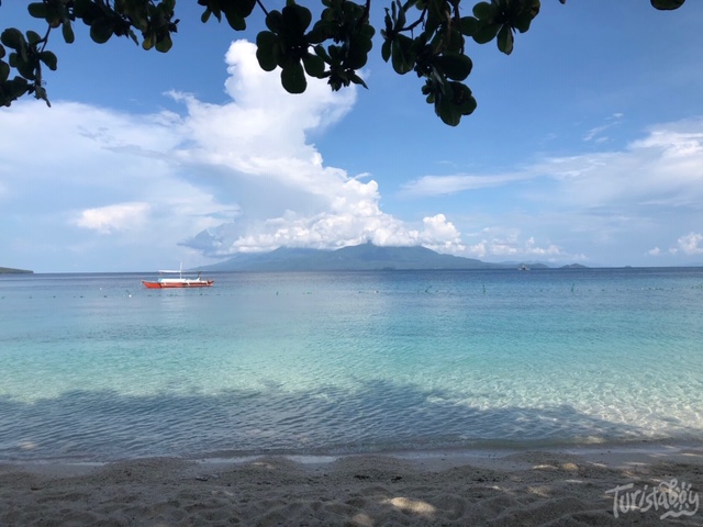 Sambawan Island seashore | Turista Boy