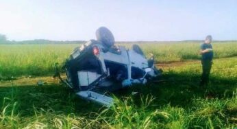 Vuelca vehículo y deja 4 lesionados