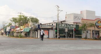 Locatarios de El Crucero de Cancún se preparan para abrir