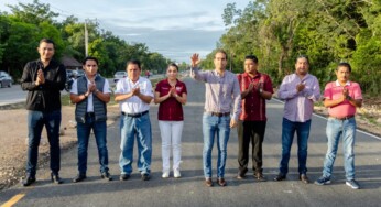 Diego Castañón entrega pavimentación de la avenida la Selva