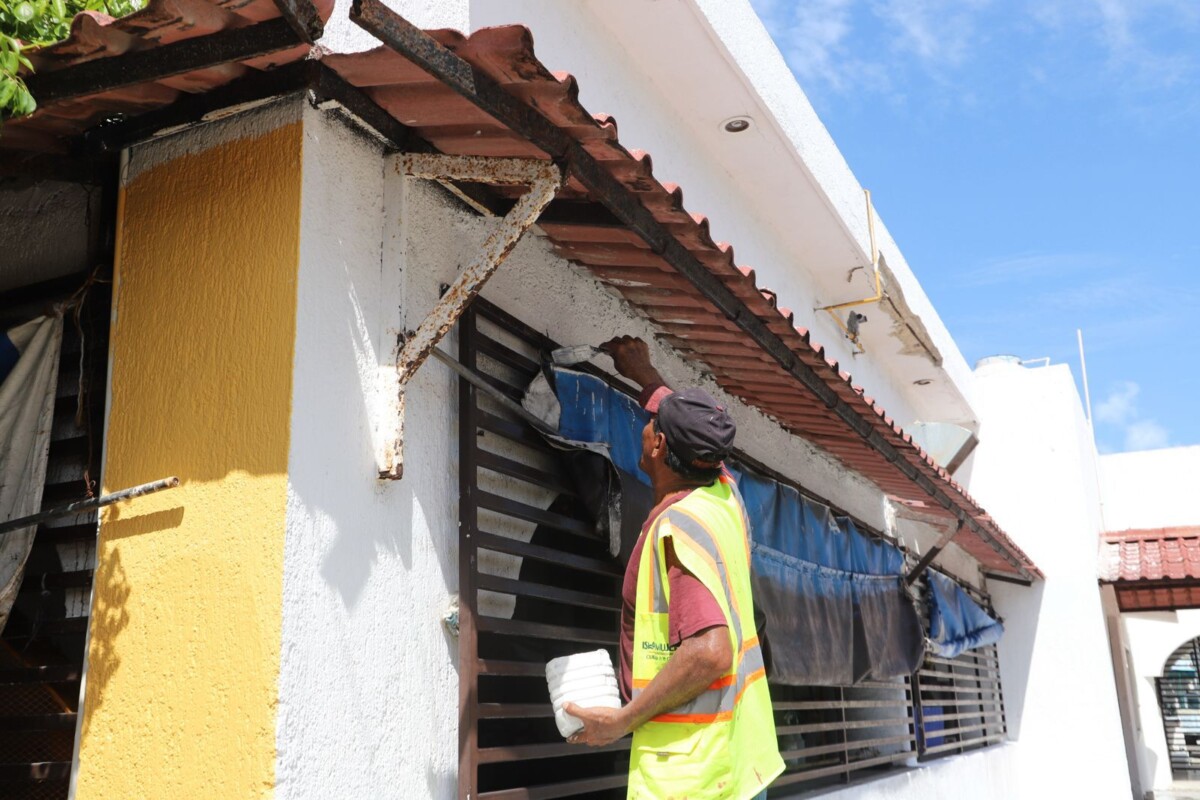 Estas acciones forman parte del programa de ordenamiento de los espacios públicos que impulsa la presidenta municipal Atenea Gómez Ricalde.